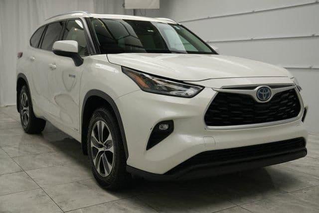 2020 toyota highlander hybrid xle in rahway, new jersey