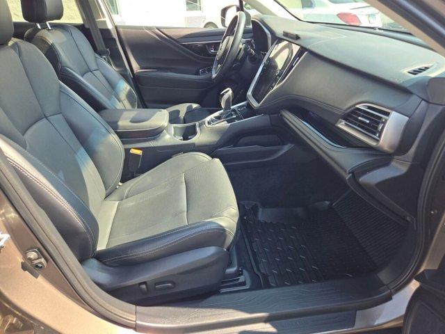 2022 subaru outback limited xt