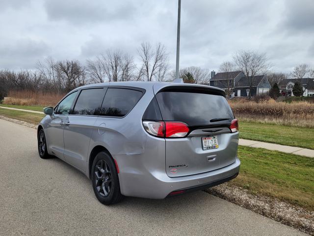 2018 chrysler pacifica touring plus