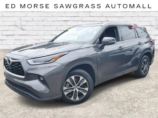 2021 toyota highlander xle