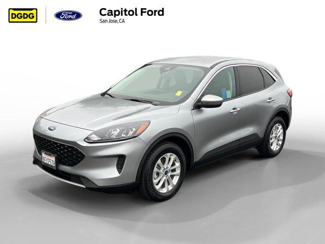 2021 ford escape se