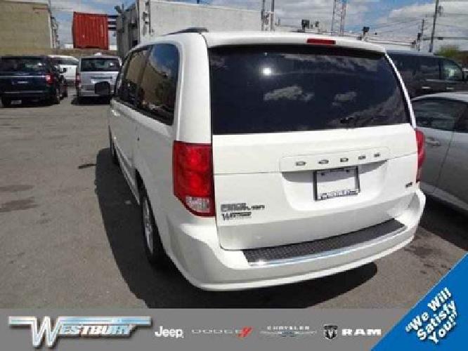 2012 dodge grand caravan sxt in westbury, ny