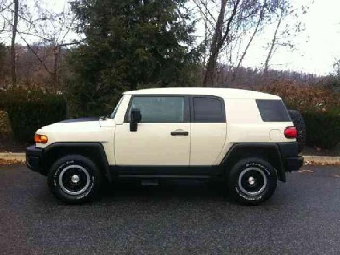 2010 toyota fj cruiser in york, pa