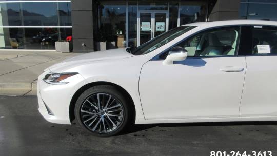 2025 Lexus ES