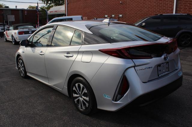 2020 toyota prius prime le