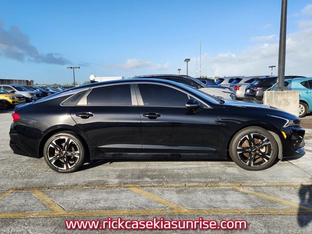 2022 kia k5 gt-line