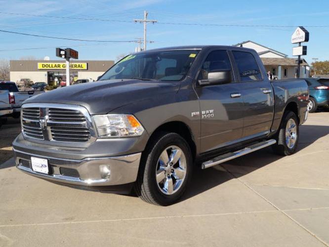 2013 ram ram pickup 1500 slt 4x4 slt 4dr crew cab 5.5 ft. sb pickup for sale in riverdale, kansas