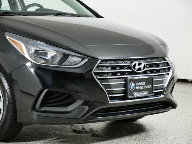 2022 hyundai accent se
