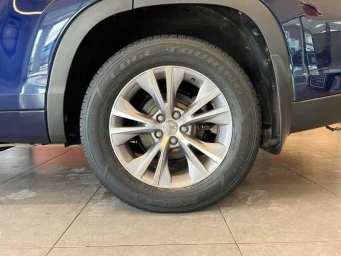 2015 toyota highlander xle v6 in otsego, minnesota