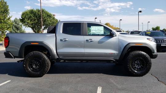 2024 GMC Canyon