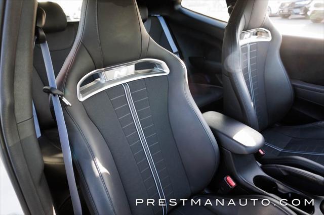2022 hyundai veloster n base