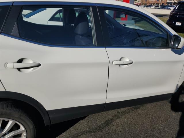2021 nissan rogue sport s