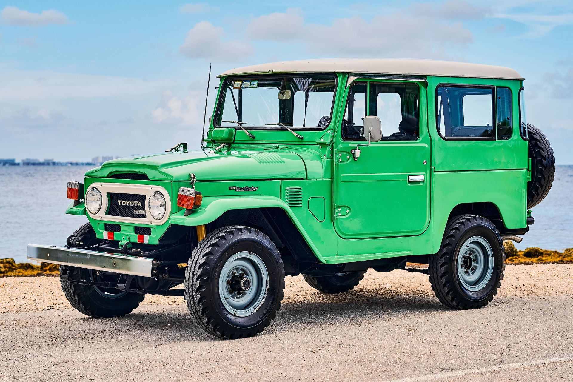 1978 toyota bj40 land cruiser – diesel-powered