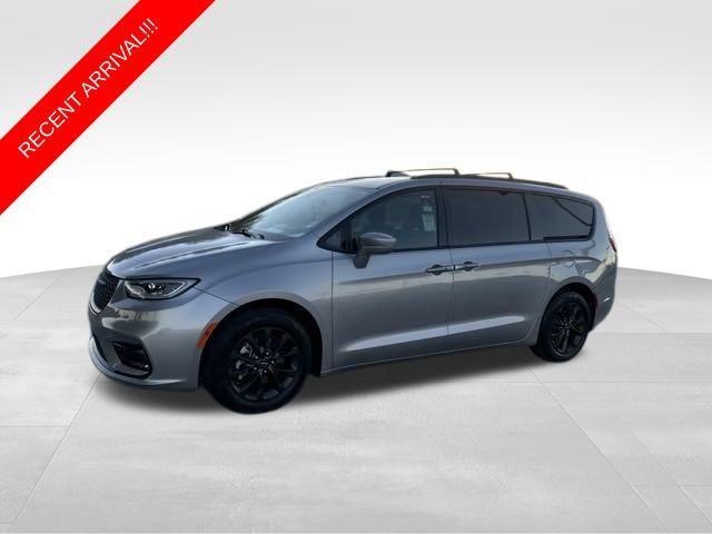 2021 chrysler pacifica touring