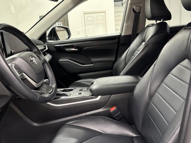 2023 toyota highlander xle