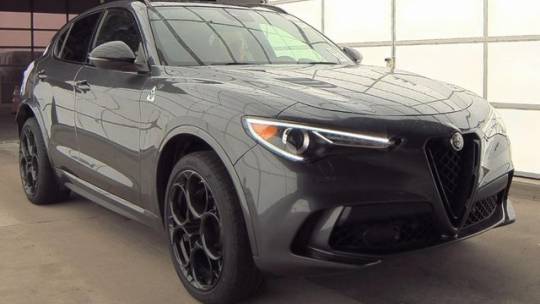 2022 Alfa Romeo Stelvio