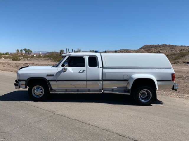 no reserve 1992 dodge ram 3500 cummings diesel ext cab dually 1 gen 140k miles