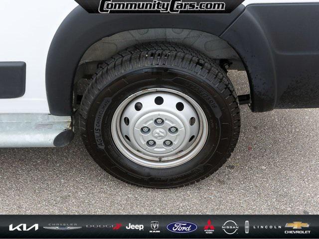 2023 ram promaster 2500 base