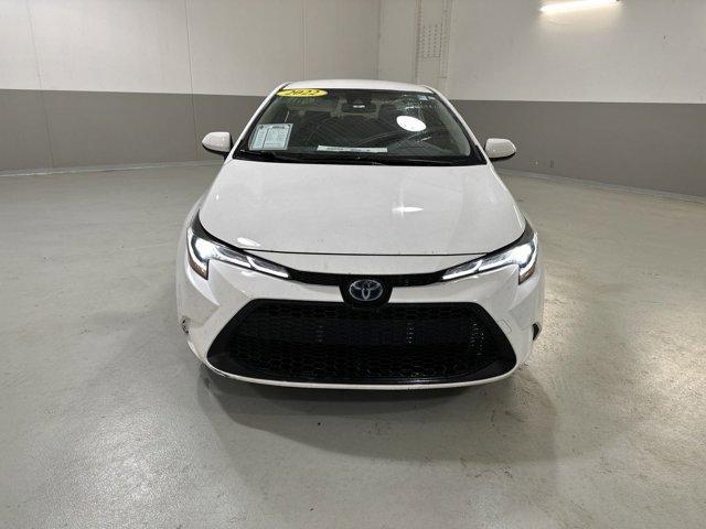 2022 toyota corolla hybrid le