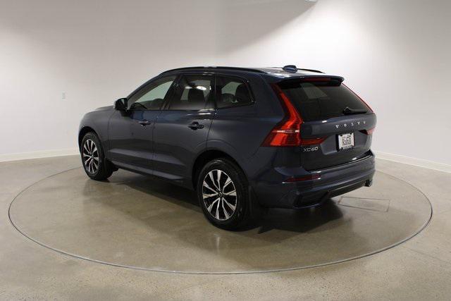 2024 volvo xc60 b5 core dark theme