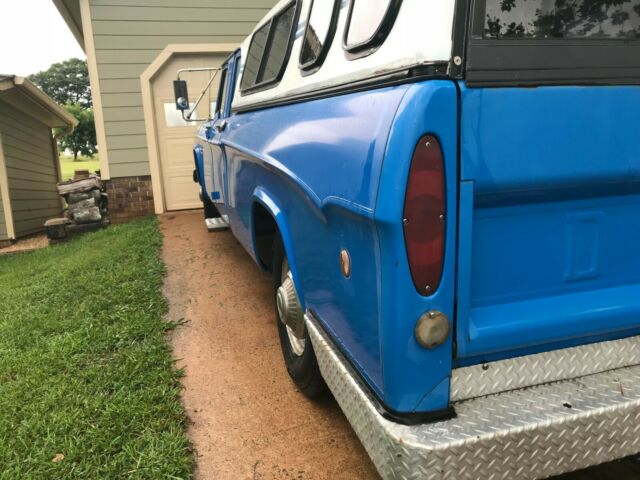 1968 dodge crew cab (rare)