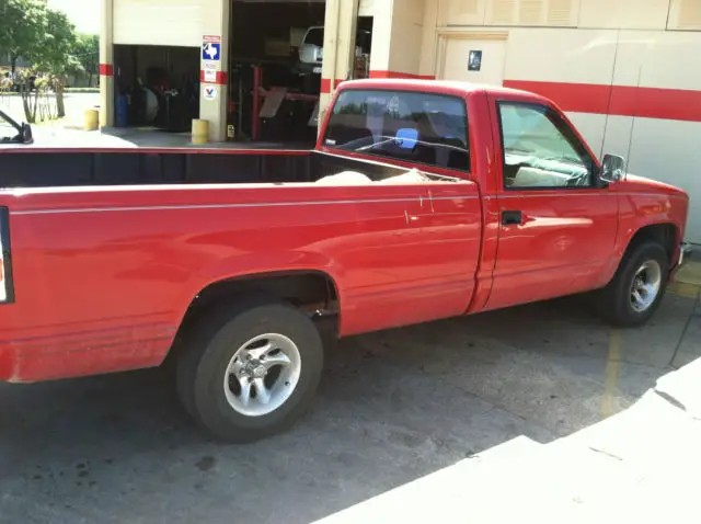 1992 chevy silverado 1/2 ton newly painted!!