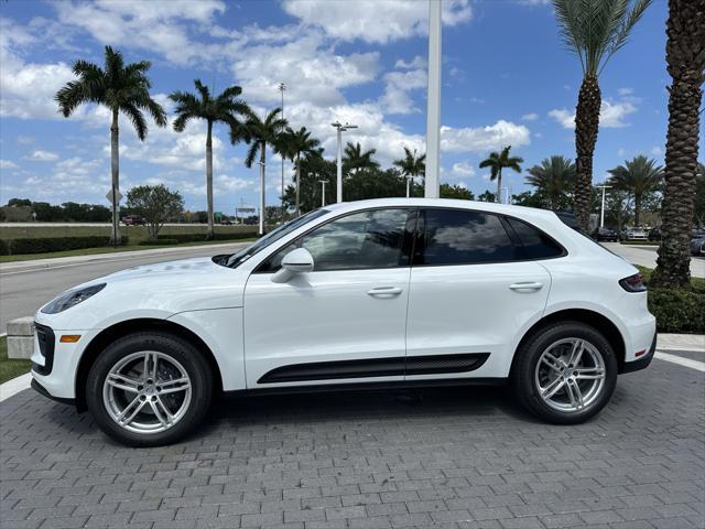 2024 porsche macan t