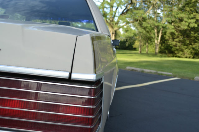 1987 mercury grand marquis ls 4 door sedan 71,000 original miles loaded leather