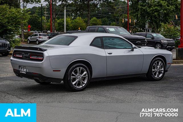 2023 dodge challenger sxt
