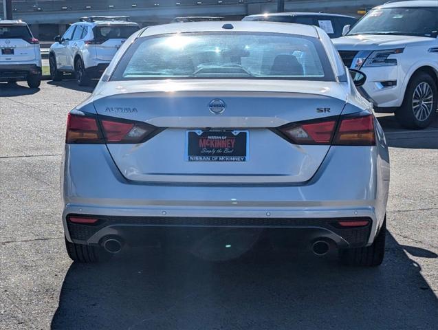 2021 nissan altima sr fwd