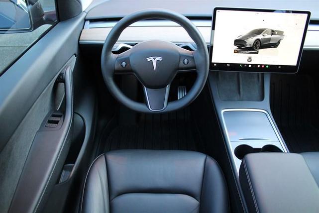 2022 tesla model y performance