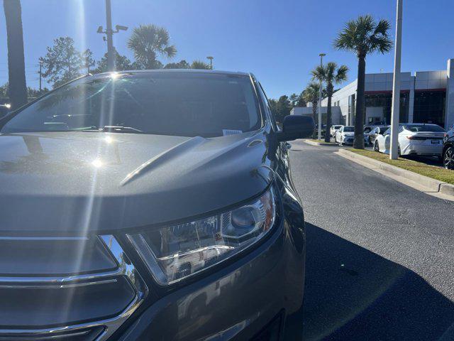 2017 ford edge se
