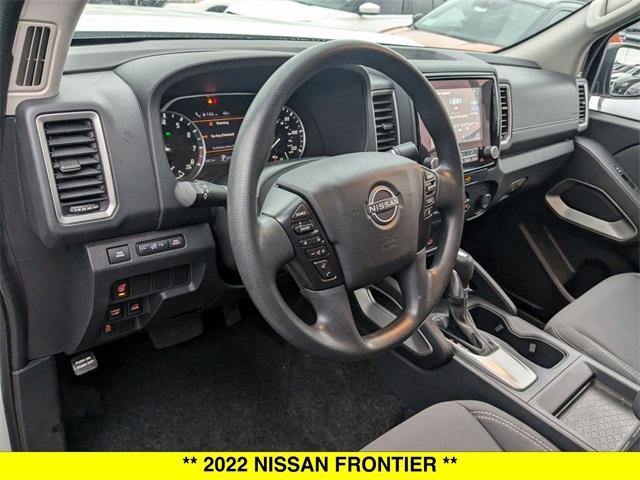 2022 nissan frontier sv