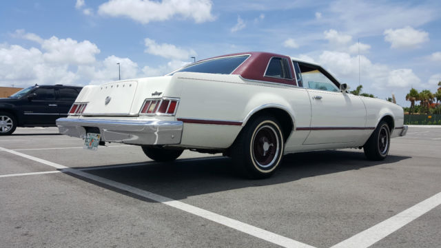 classic 1977 mercury cougar