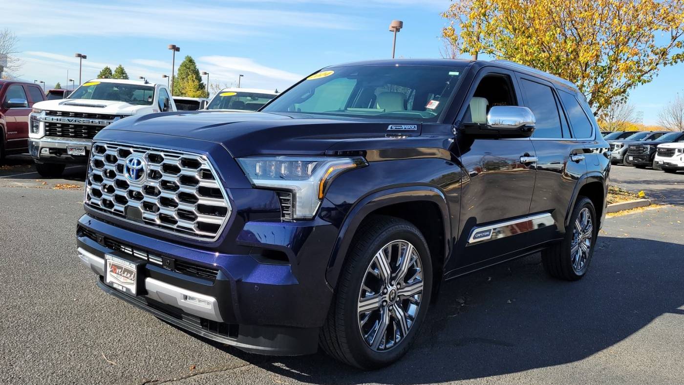 2024 toyota sequoia sr5
