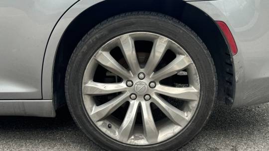 2018 Chrysler 300
