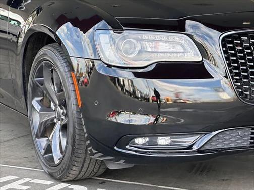 2023 chrysler 300