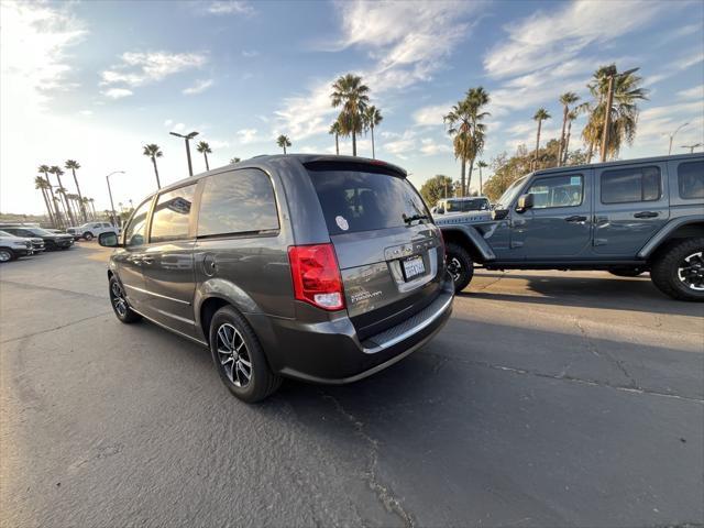 2016 dodge grand caravan r/t