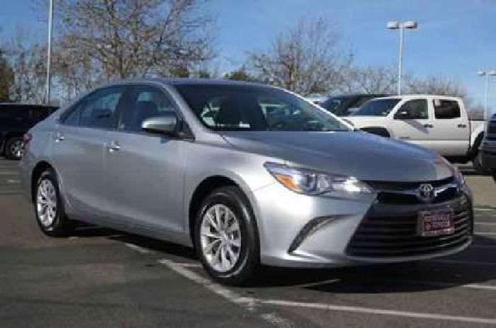 2016 toyota camry le in roseville, ca
