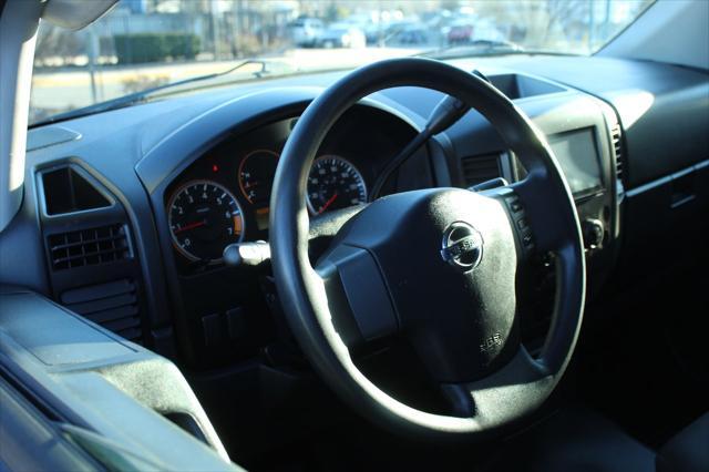 2011 nissan titan s