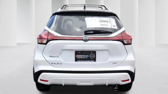 new 2024 nissan kicks sv