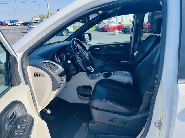 2019 dodge grand caravan sxt