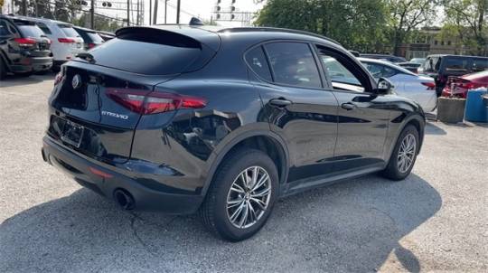 2022 alfa romeo stelvio sprint
