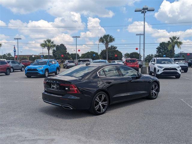 2021 volvo s60 recharge plug-in hybrid t8 inscription