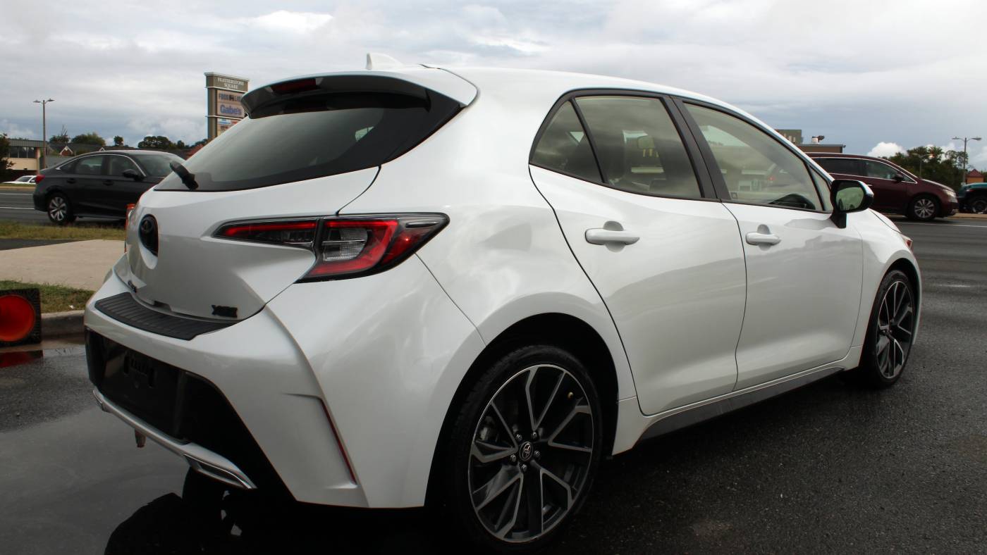 2021 toyota corolla hatchback xse