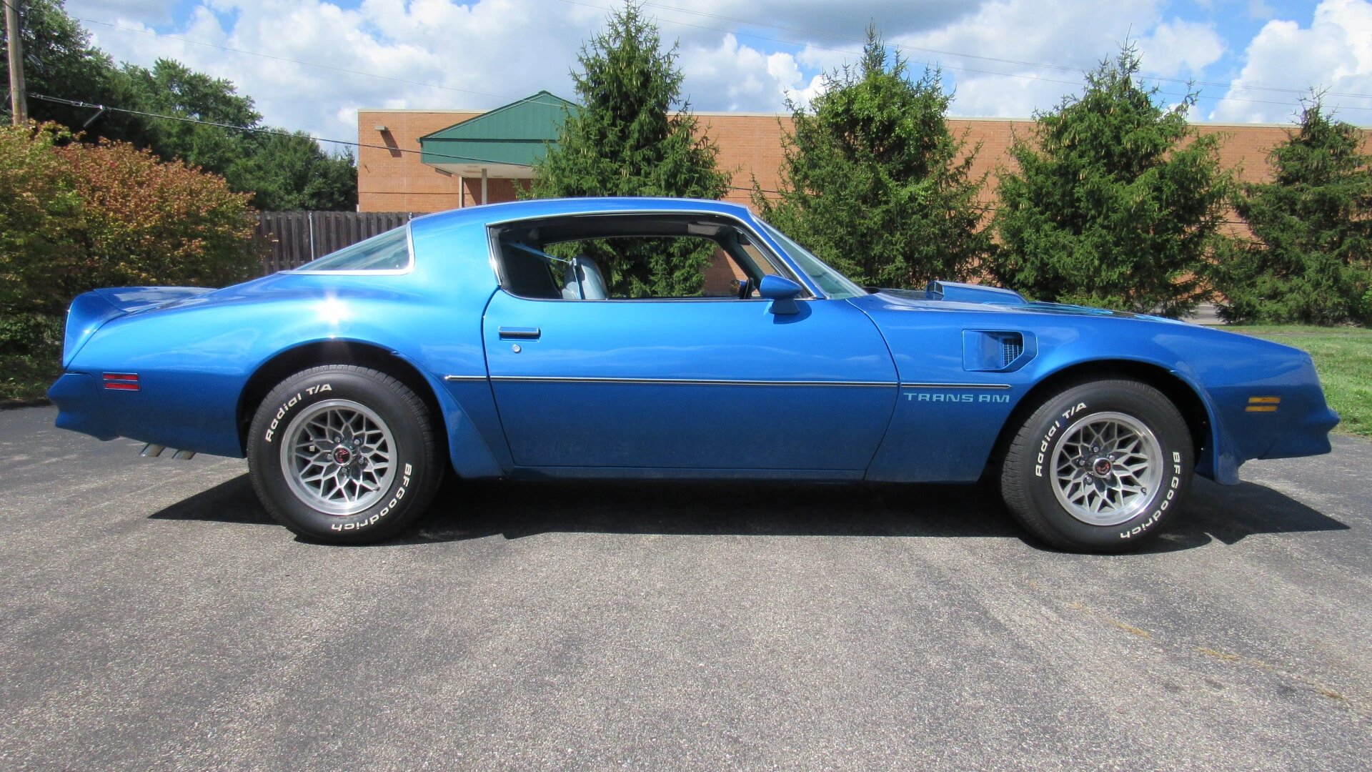 pontiac firebird trans am