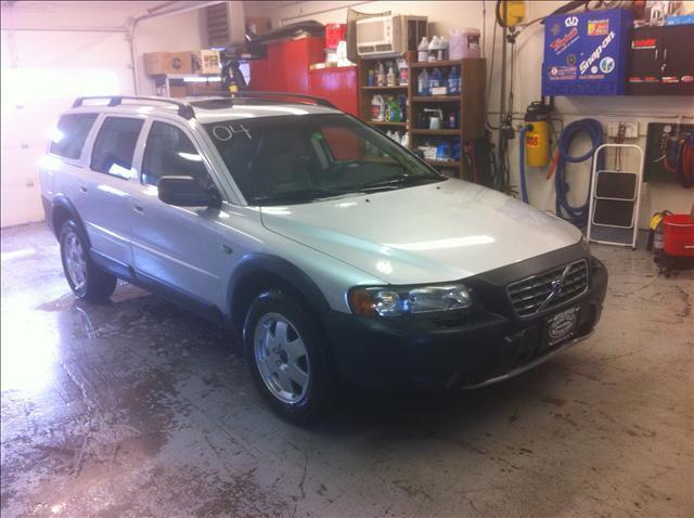2004 volvo xc70 for sale in waterbury center, vermont