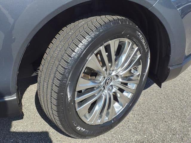 2021 toyota venza limited in dover, new hampshire