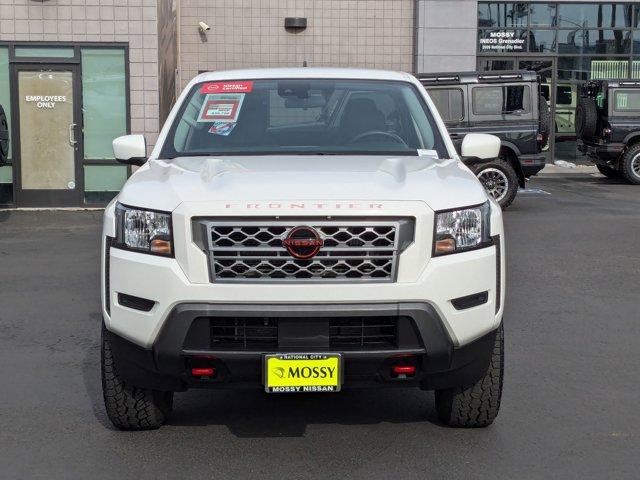 2022 nissan frontier sv