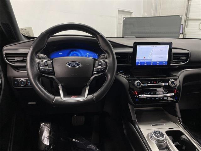 2022 ford explorer st